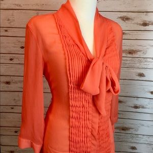 Banana Republic front pleated blouse w/ neck tie